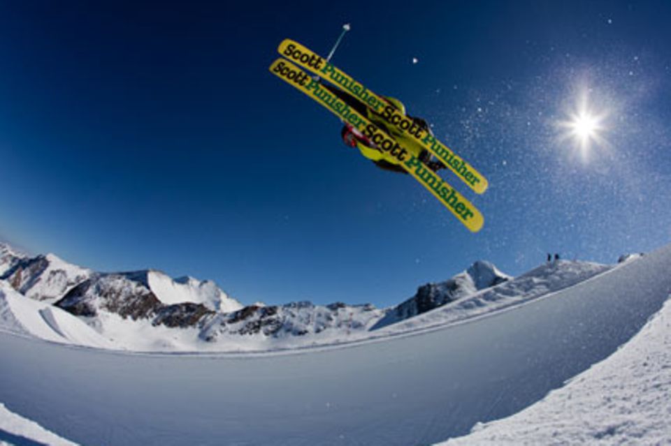 Snowpark Kitzsteinhorn: Österreichs größte Pipe ist zum Abheben