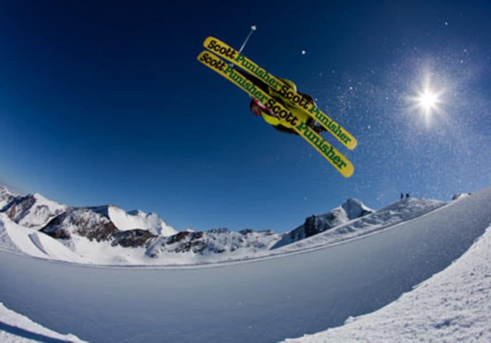 Snowpark Kitzsteinhorn: Österreichs größte Pipe ist zum Abheben