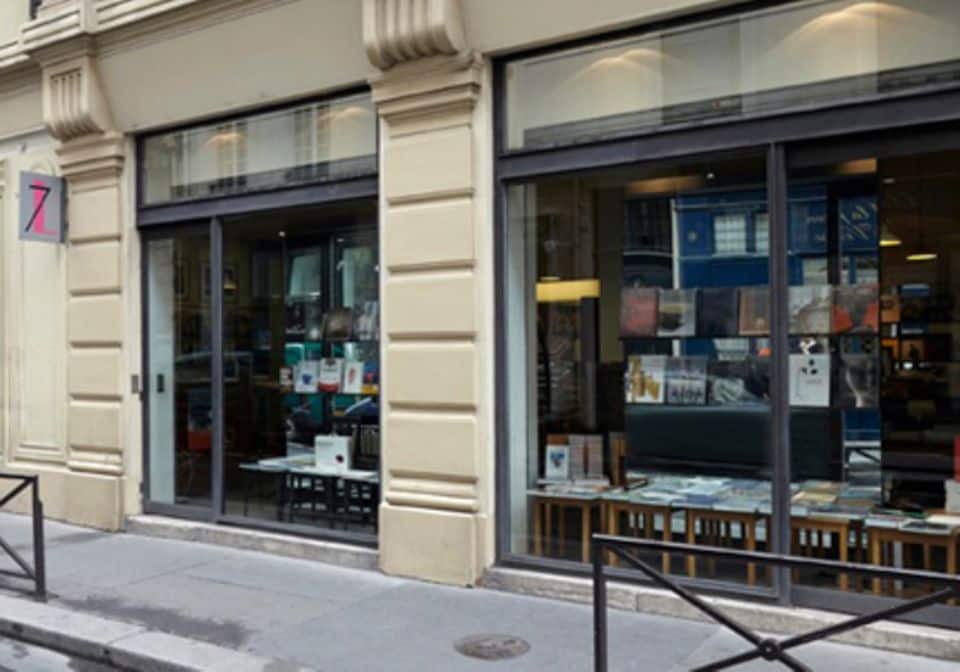 Der Buchladen "7L" in Paris begeistert seine Gäste mit tollen Büchern.