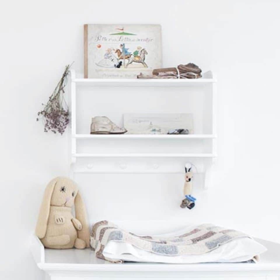 Die Wickelkommode ist eines der wichtigsten Möbel im Babyzimmer. Foto: Oliver Furniture