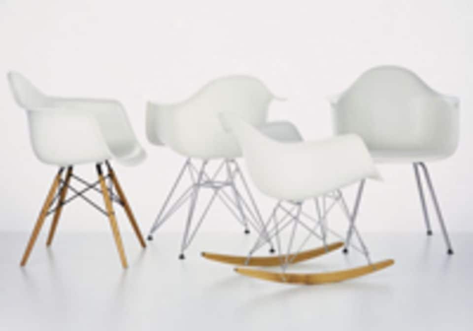 "Eames Plastic Armchair" von Vitra.