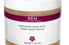 ren-morrocan-rose-otto-sugar-body-polish