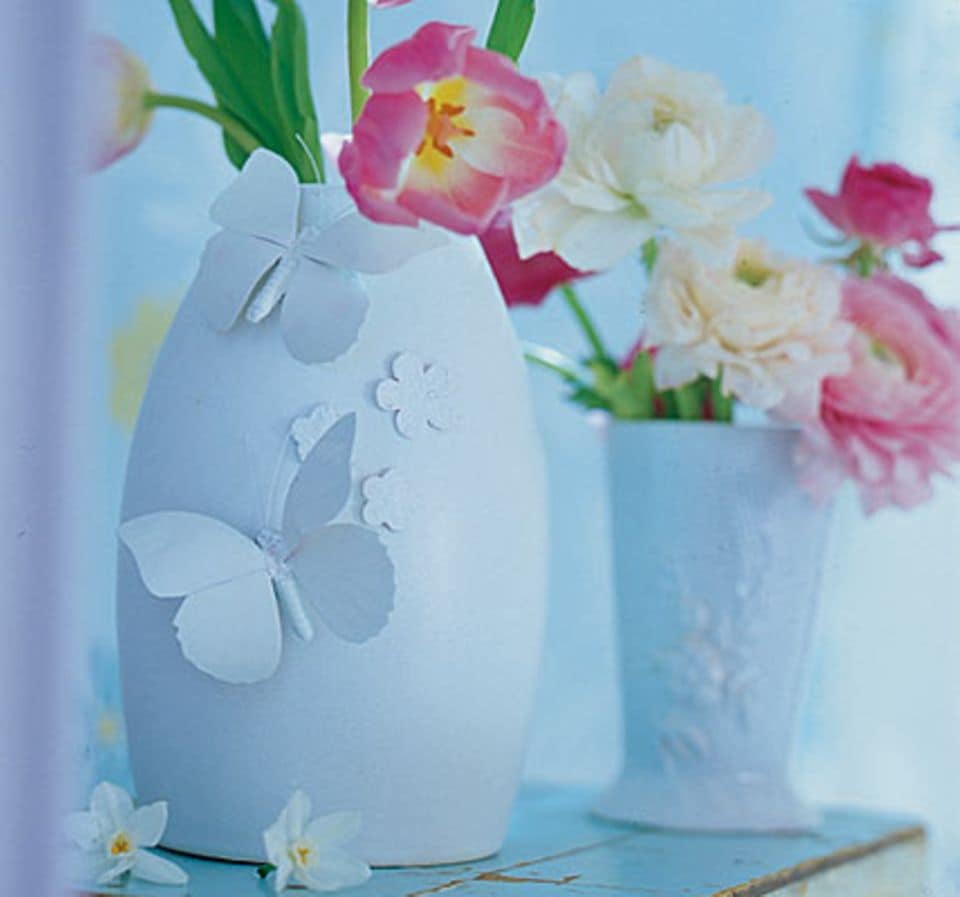 Vase mit Schmetterlingen