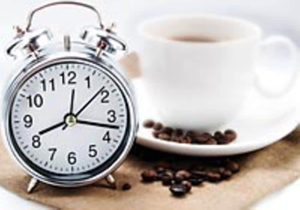 Kaffee: Sorten, Zubereitung & Kurioses: Kaffee kann Schlaf sogar fördern.
