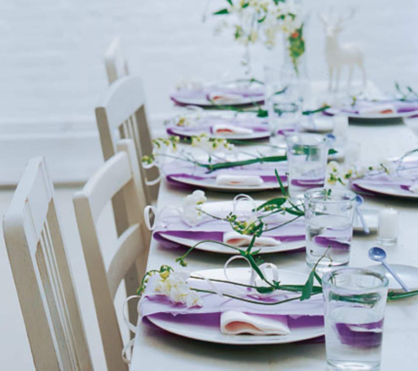 Tischdeko zur Hochzeit: Papierblumen