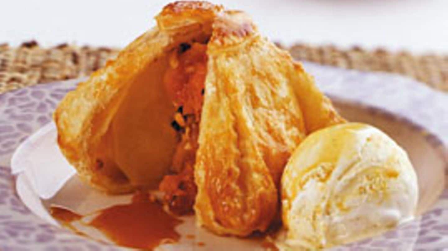 Apfel im Schlafrock Rezept - [LIVING AT HOME]