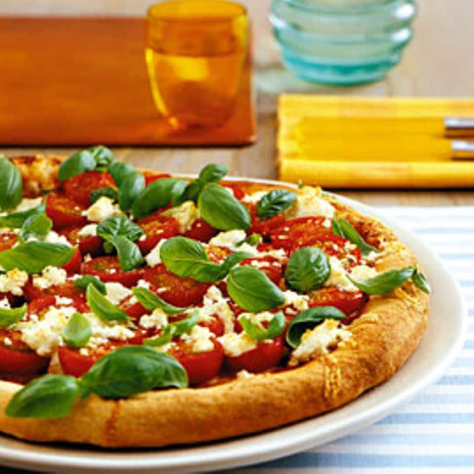 Rezept: Basilikum-Tomaten-Pizza