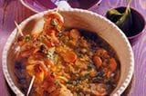 Rezept: Curry-Linsensuppe mit Garnelen-Mangospiessen