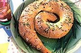Rezept: Gefüllte Käse-Wurst-Schlange