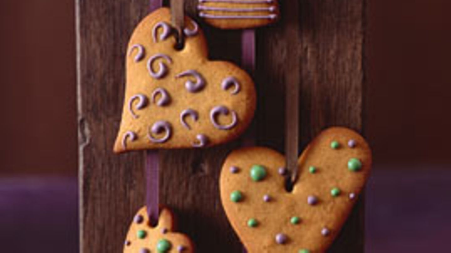 Ingwer-Honig-Herzen Rezept - [LIVING AT HOME]