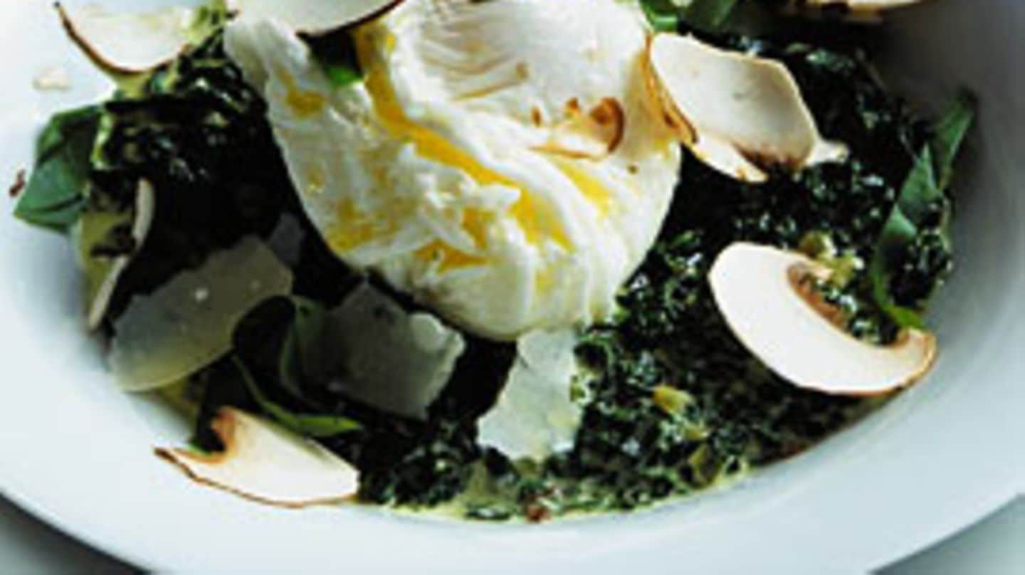 Rahmspinat mit verlorenem Ei Rezept - [LIVING AT HOME]