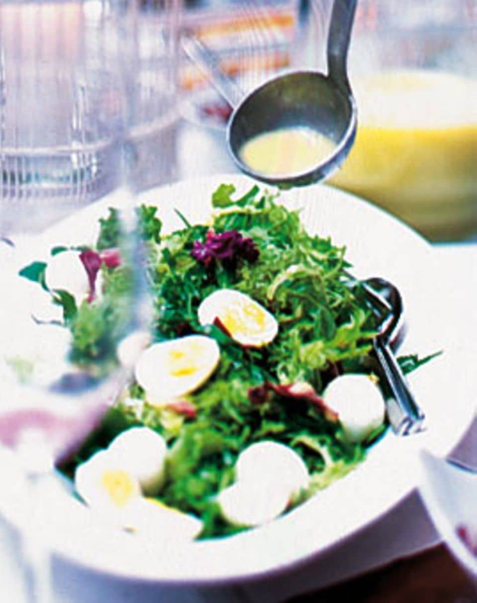 Rezept: Salat mit Wachtelei