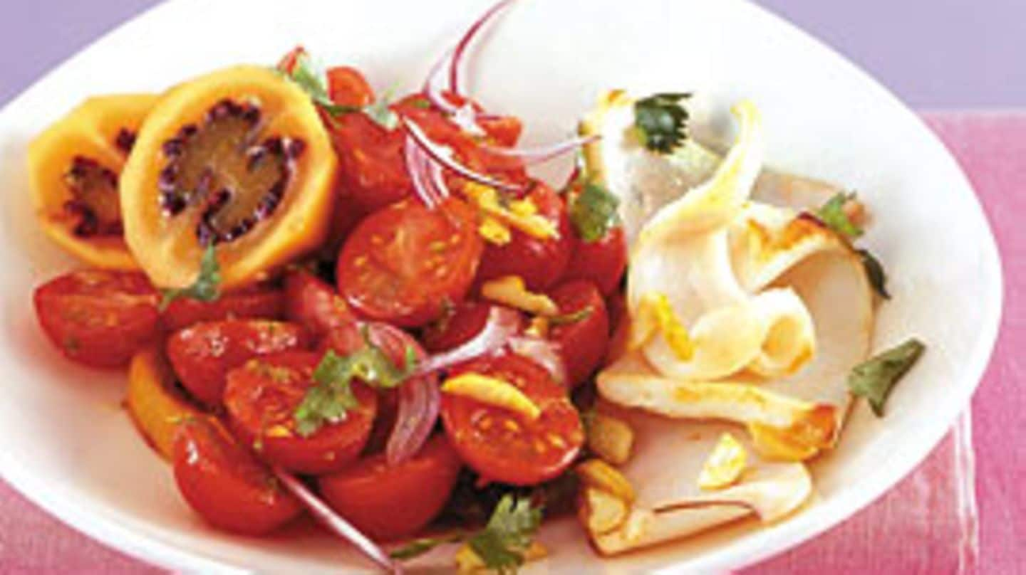 Tomatensalat mit Chili-Limetten-Dressing und gebratenem Tintenfisch ...