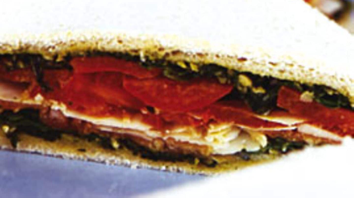 Tramezzini mit Parmaschinken, Tomaten und Parmesan Rezept - [LIVING AT ...