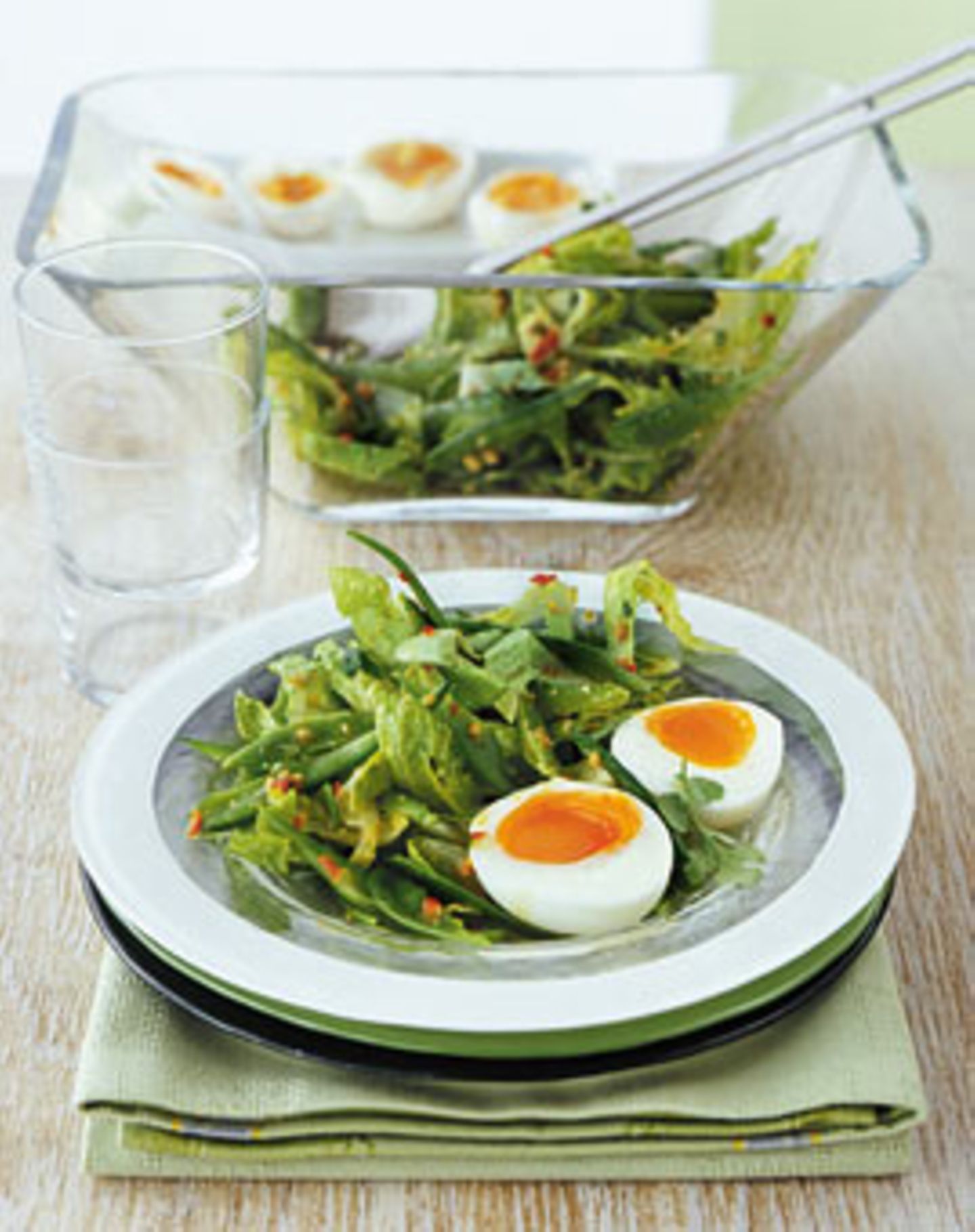 Rezept: Zuckerschoten-Salat in Erdnuss-Limetten-Dressing