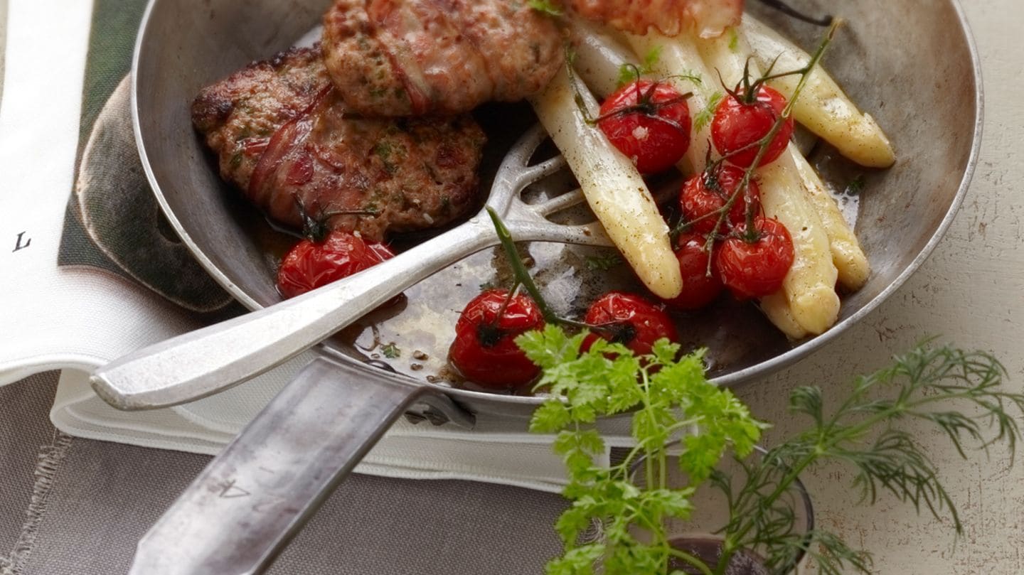 Vanille-Spargel mit Kalbshack-Tournedos Rezept - [LIVING AT HOME]
