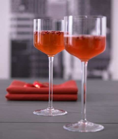 Festliche Drinks &amp; Cocktails - Rezepte mit Champagner - [LIVING AT HOME]