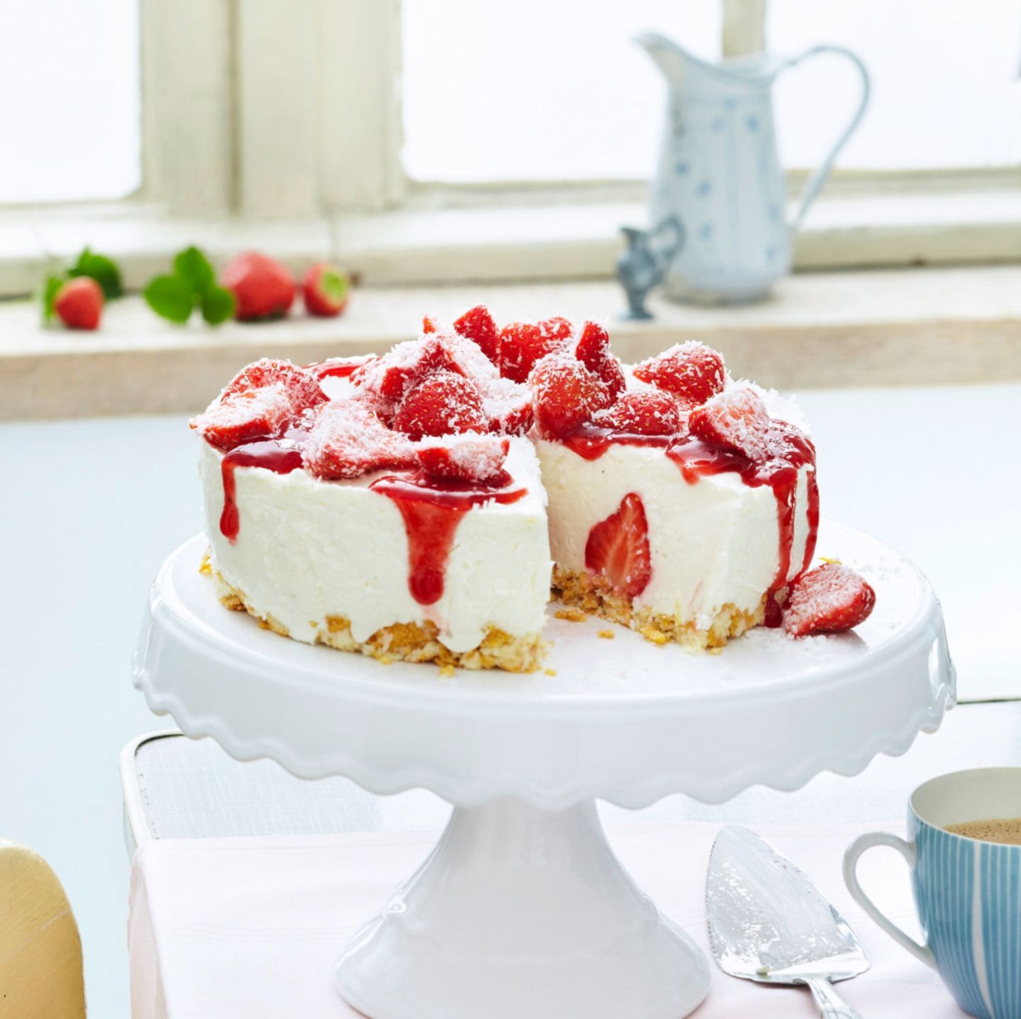 Rezept: Erdbeer-Kokos-Torte