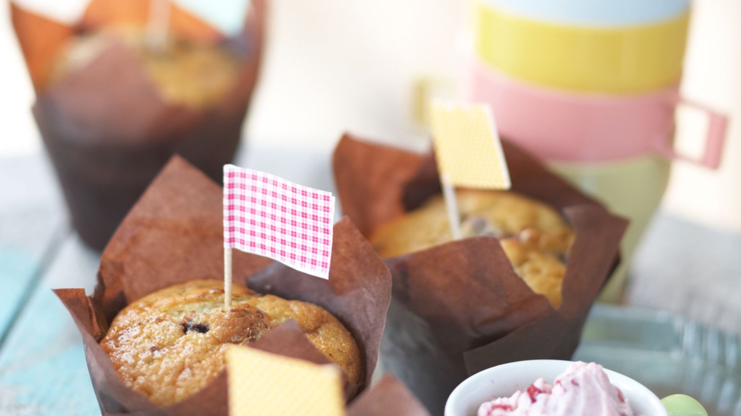 Muffins mit Preiselbeer- und Ahornsirup-Butter Rezept - [LIVING AT HOME]