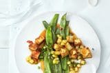 Rezept: Schnibbelbohnen mit Tofu und Ananas-Salsa