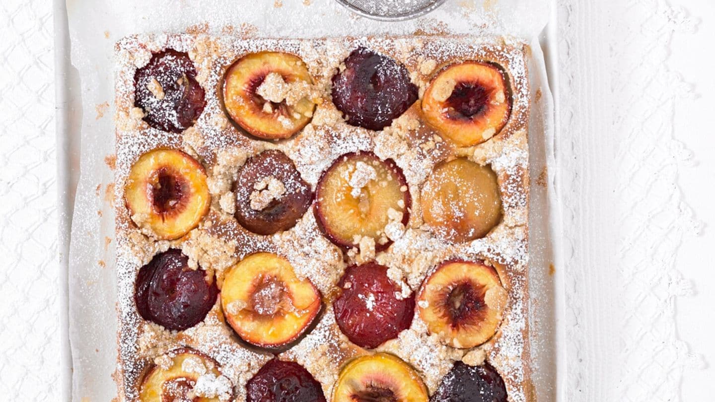 Nektarinen-Pflaumen-Kuchen: Rezept - [LIVING AT HOME]