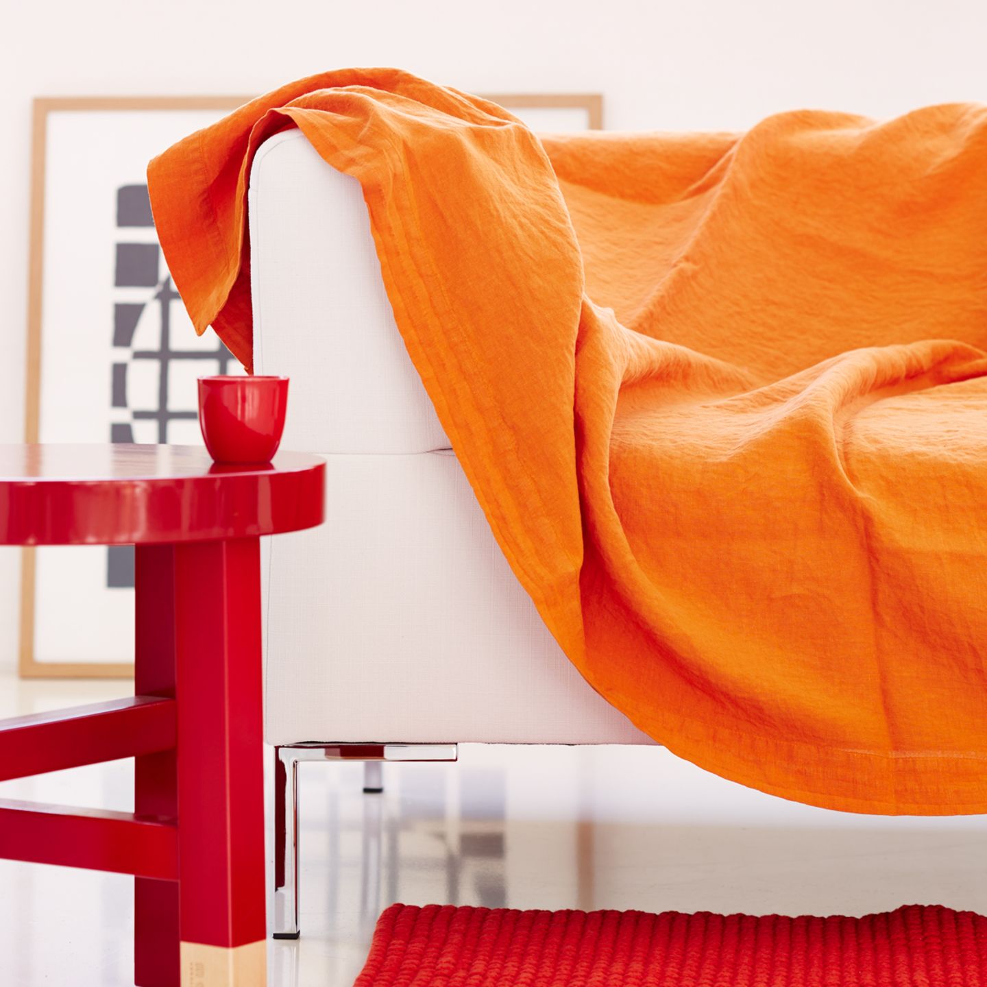 Decke in leuchtendem Orange