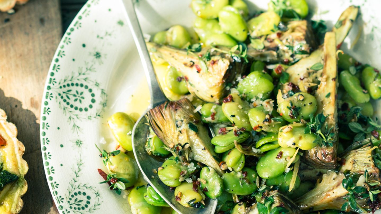 Dicke-Bohnen-Salat mit Artischocken Rezept - [LIVING AT HOME]