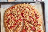 Rezept: Pflaumen-Mandel-Pizza von Cynthia Barcomi