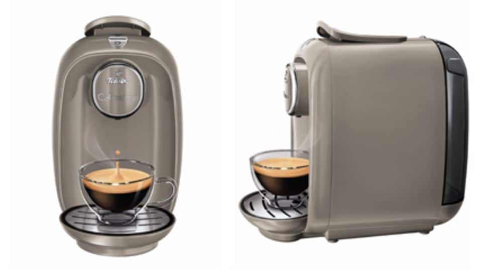 "Picco": Die neue Cafissimo-Kaffeemaschine bereitet Espresso oder Caffè Crema auf Knopfdruck zu. Fotos: Tchibo