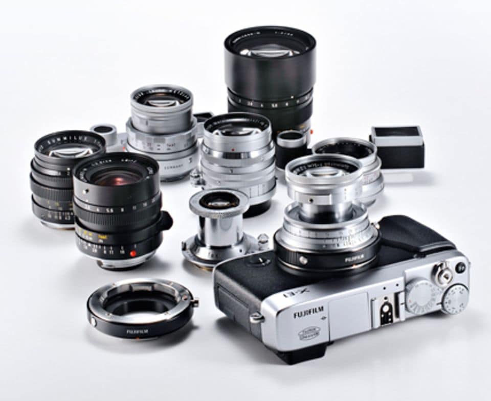 Bis zum Frühjar 2013 soll es insgesamt zehn Objektive für die Fujifilm X-E1 geben, mit einem Adapter passen auch M-Objektive und Leica-Linsen an die X-E1.