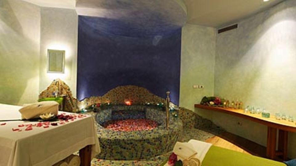 Der Anwendungsraum für Massagen & Co. Foto: Lefay Resorts