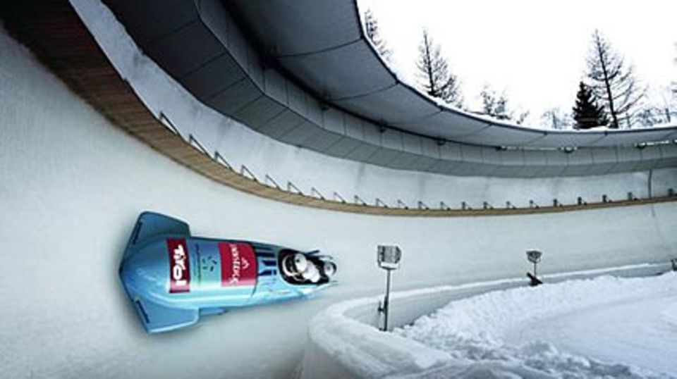 Adrenalinkick: Im Rennbob werden Geschwindigkeiten von bis zu 110 km/h erreicht. Foto: Innsbruck Tourismus
