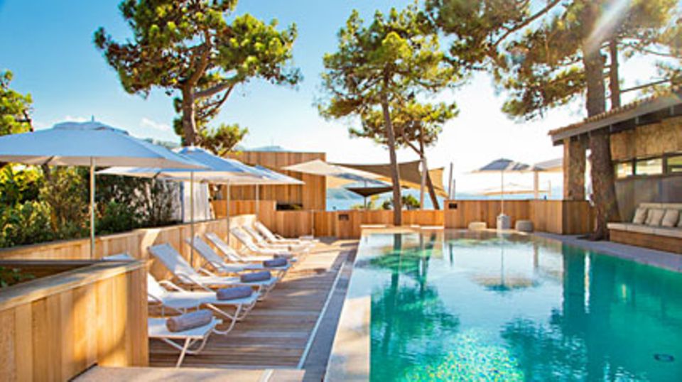 Relaxen am Pool. Foto: Design Hotel / La Plage Casadelmar