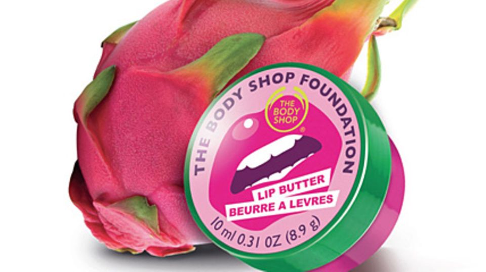 "Dragon Fruit Lip Butter": Ein Produkt mit exotischer Frucht und nachhaltigem Nutzen. Ein Teil des Verkaufserlöses kommt Hilfsprojekten zugute.