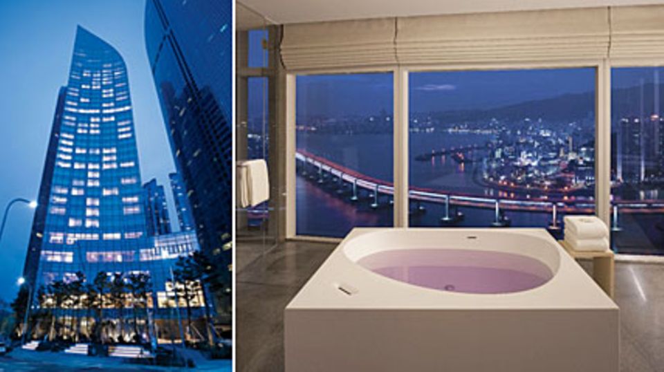 Links: Geschwungene Fassade - das Hotel hat Architekt Libeskind einer Welle nachempfungen. Rechts: Ein grandioser Blick aus dem Bad der Präsidentensuit. Fotos: Park Hyatt Busan