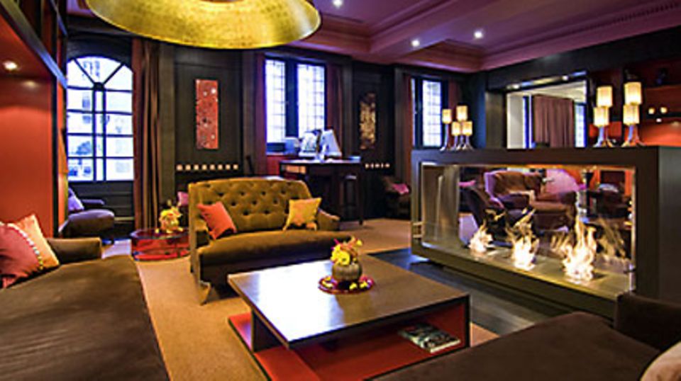 Ruhige Töne und gemütliche Möbel schaffen eine Wohlfühlatmosphäre in der Lobby. Foto: Sofitel Legend The Grand Amsterdam