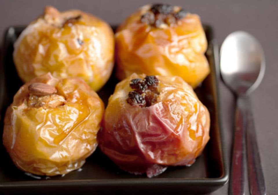 Rezepte: Ein köstliches Winter-Vergnügen: duftender Bratapfel aus dem Ofen.