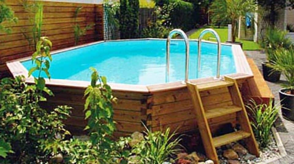 Swimmingpool aus Holz von www.argana-pool.de