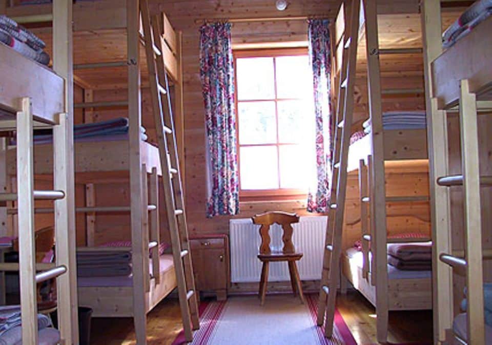 Eines der Schlaflager in der Fanes Hütte.