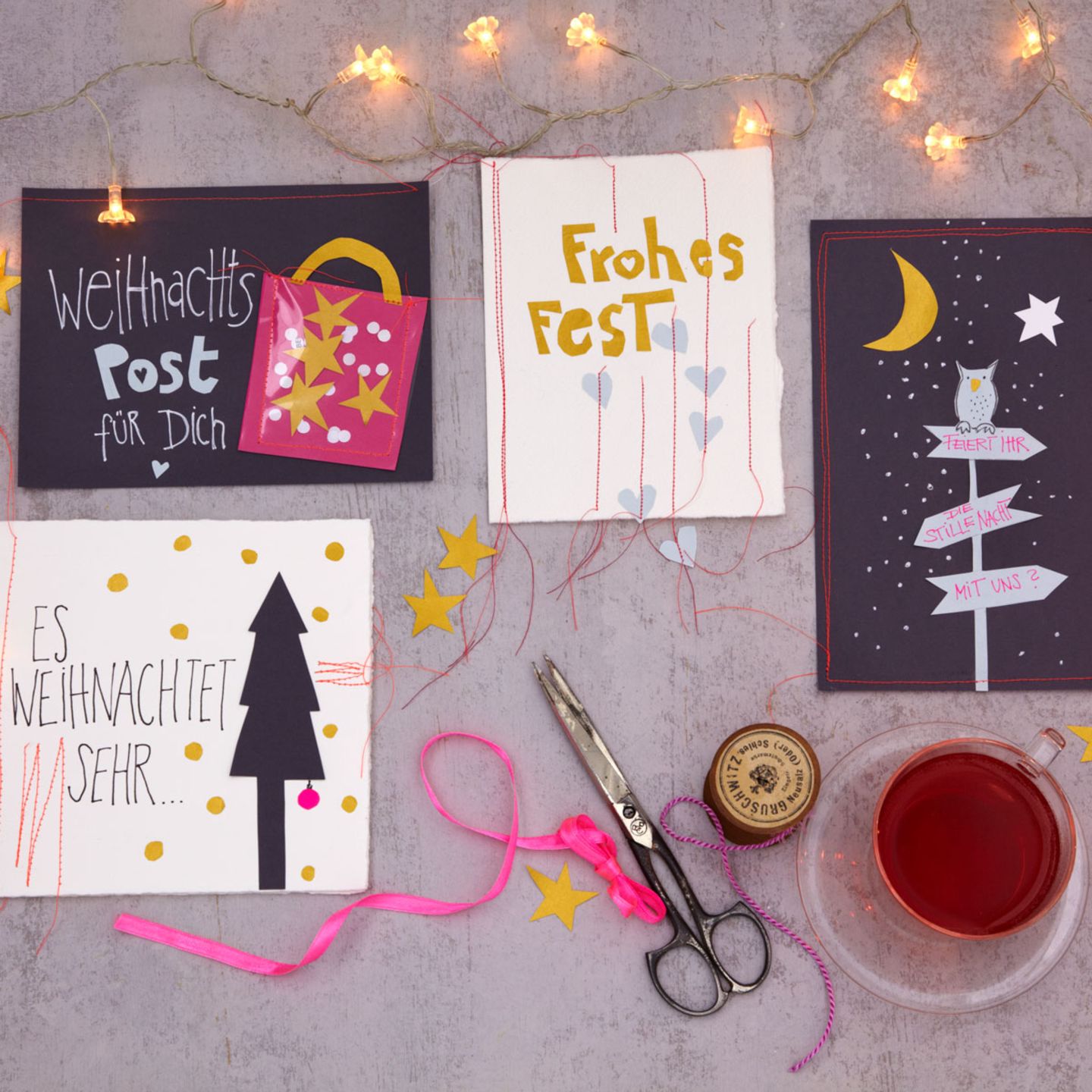 Fertige Weihnachtskarten mit Lichterkette
