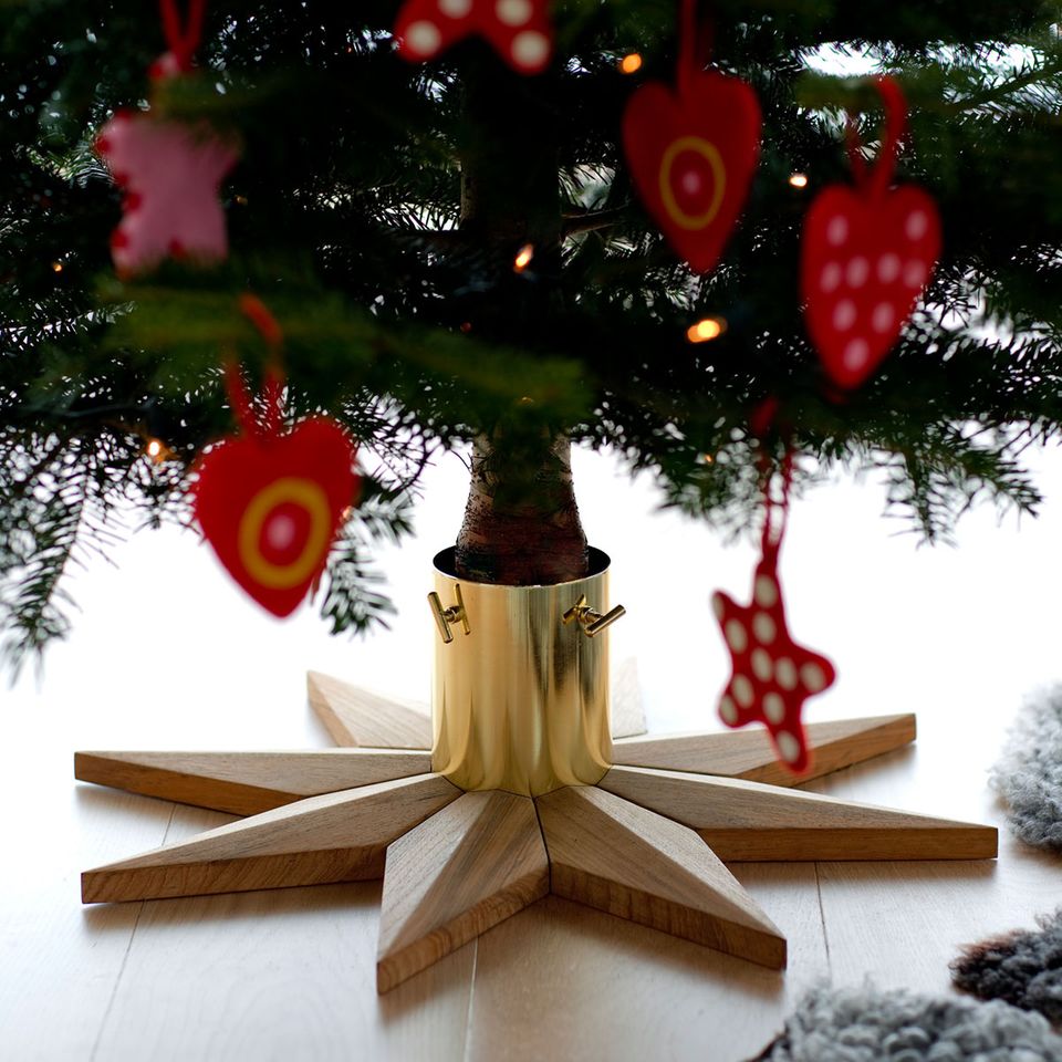 Fotogalerie: Christbaum-Ständer - [LIVING AT HOME]