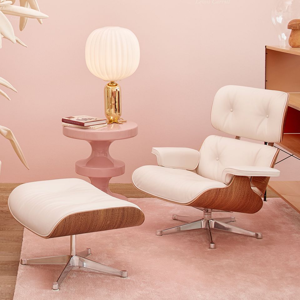 Eames Lounge Chair mit weißem Lederbezug von Vitra