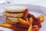 Rezept: Rhabarber-Pfirsichkompott mit Pancakes