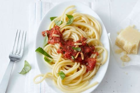 Rezept: Maccheroni mit frischer Tomatensauce