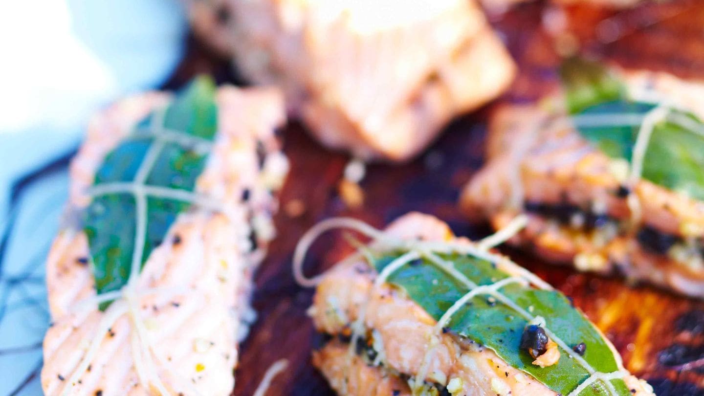 Wildlachsfilets mit Olivenfüllung Rezept - [LIVING AT HOME]