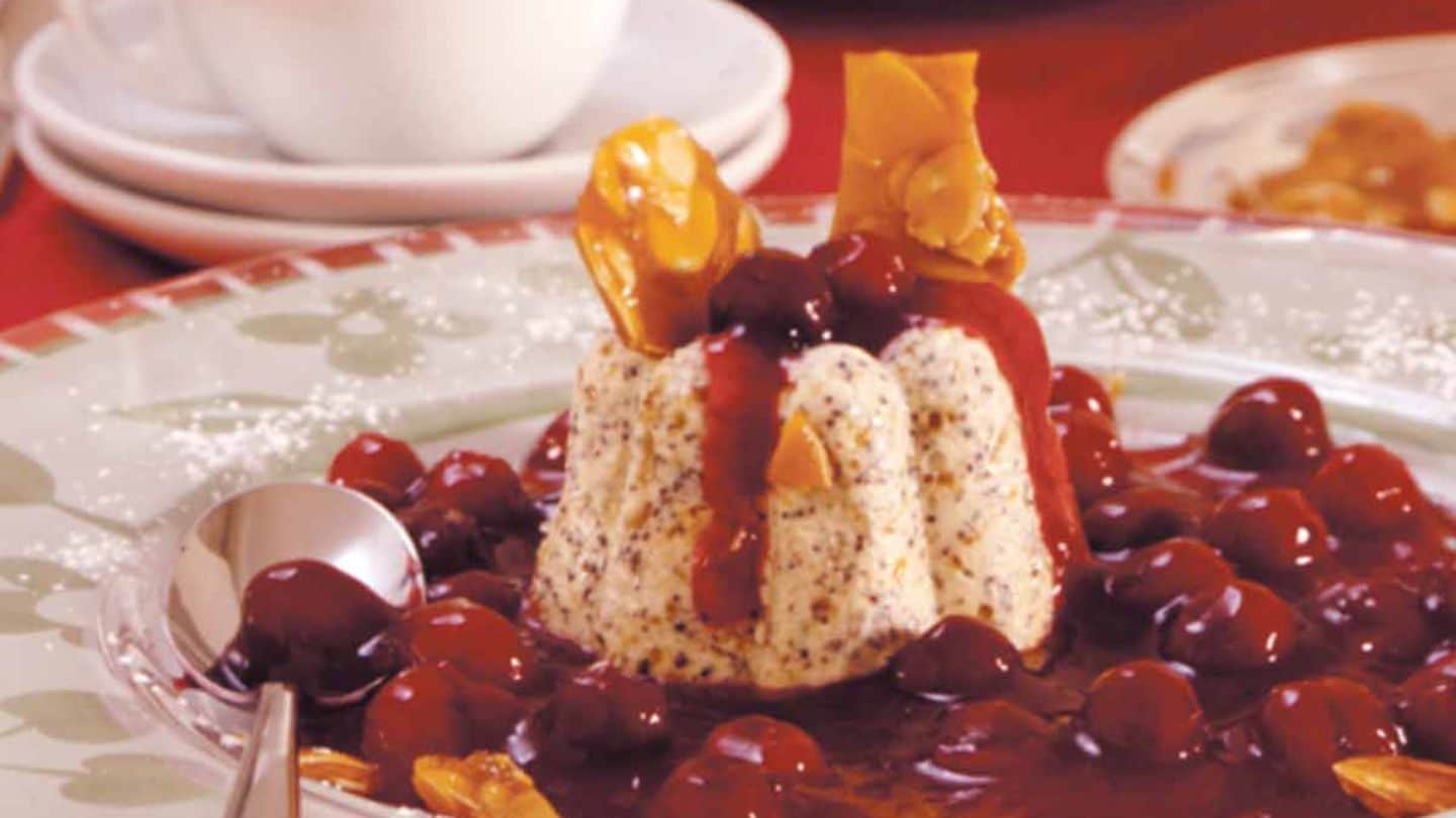 Mohnparfait mit Kirschsauce Rezept - [LIVING AT HOME]