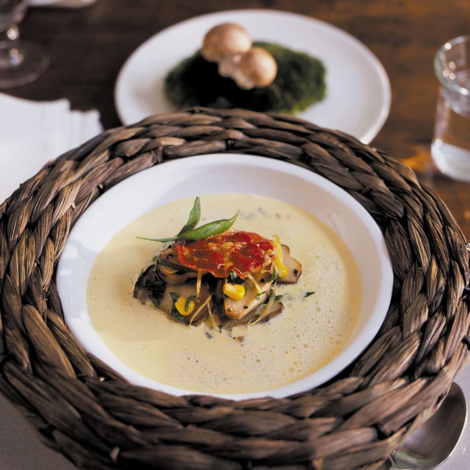 Maissuppe mit Steinpilzen und Coppa: Rezept