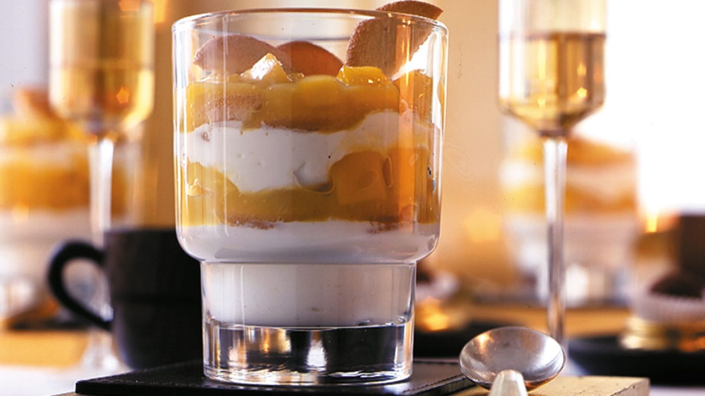 Kokostiramisu mit Mango und Ananas Rezept - [LIVING AT HOME]