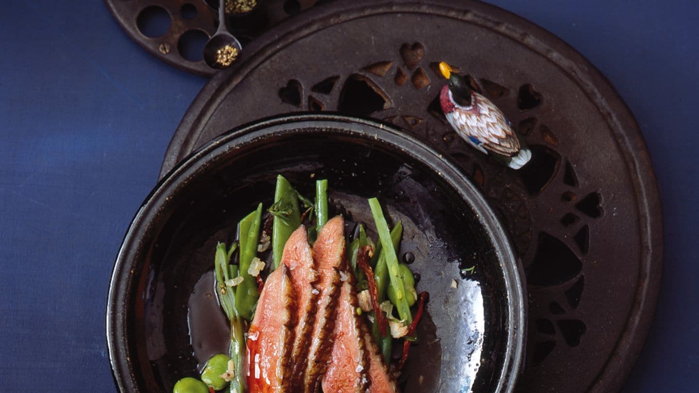 Glasierte Entenbrust mit Balsamico und Bohnen Rezept - [LIVING AT HOME]