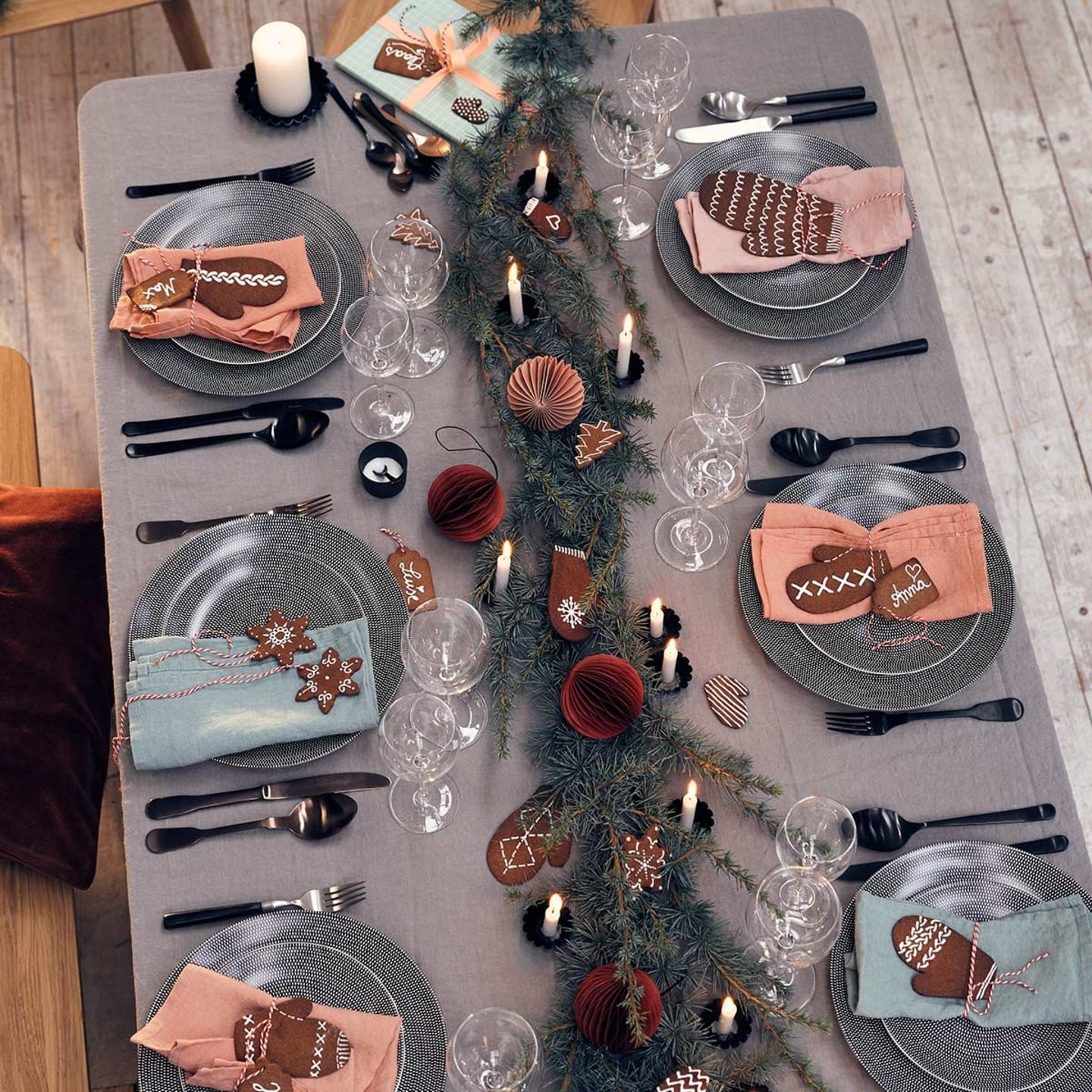 Weihnachtstisch mit Lebkuchen: Tischdeko